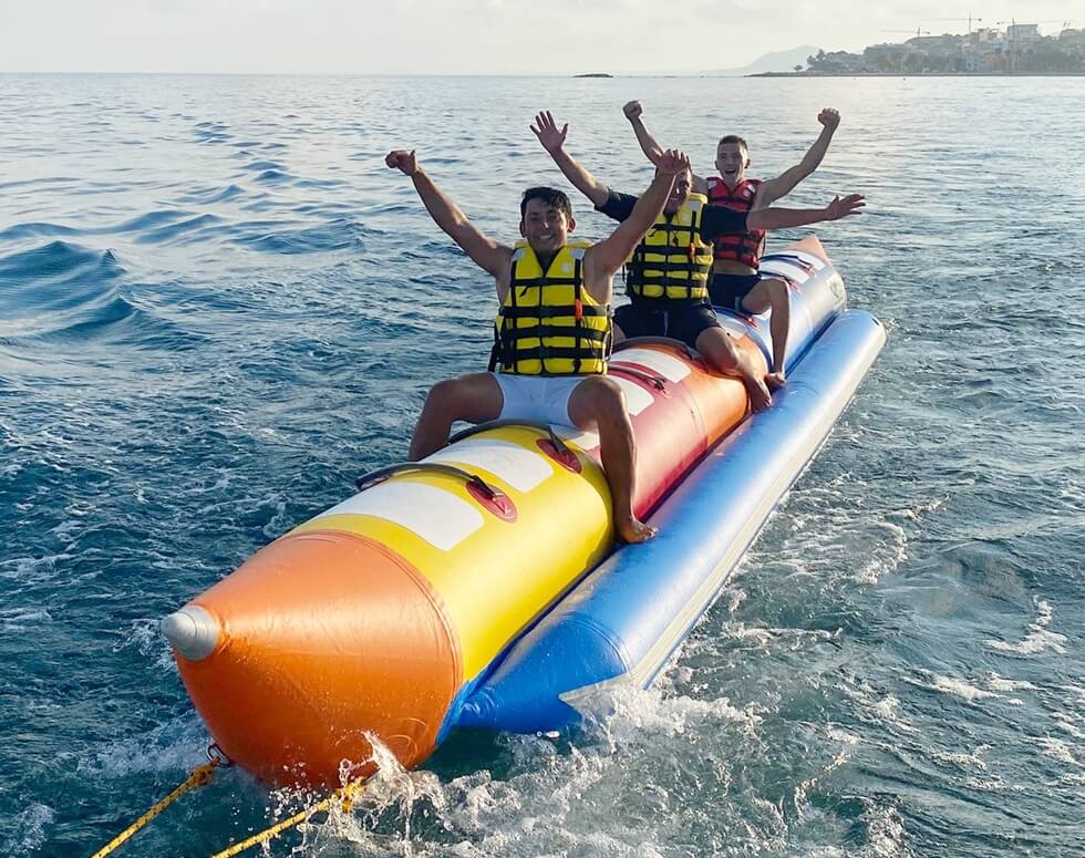 Banana Boat Benidorm ▷ Reserva tu Banana Acuática
